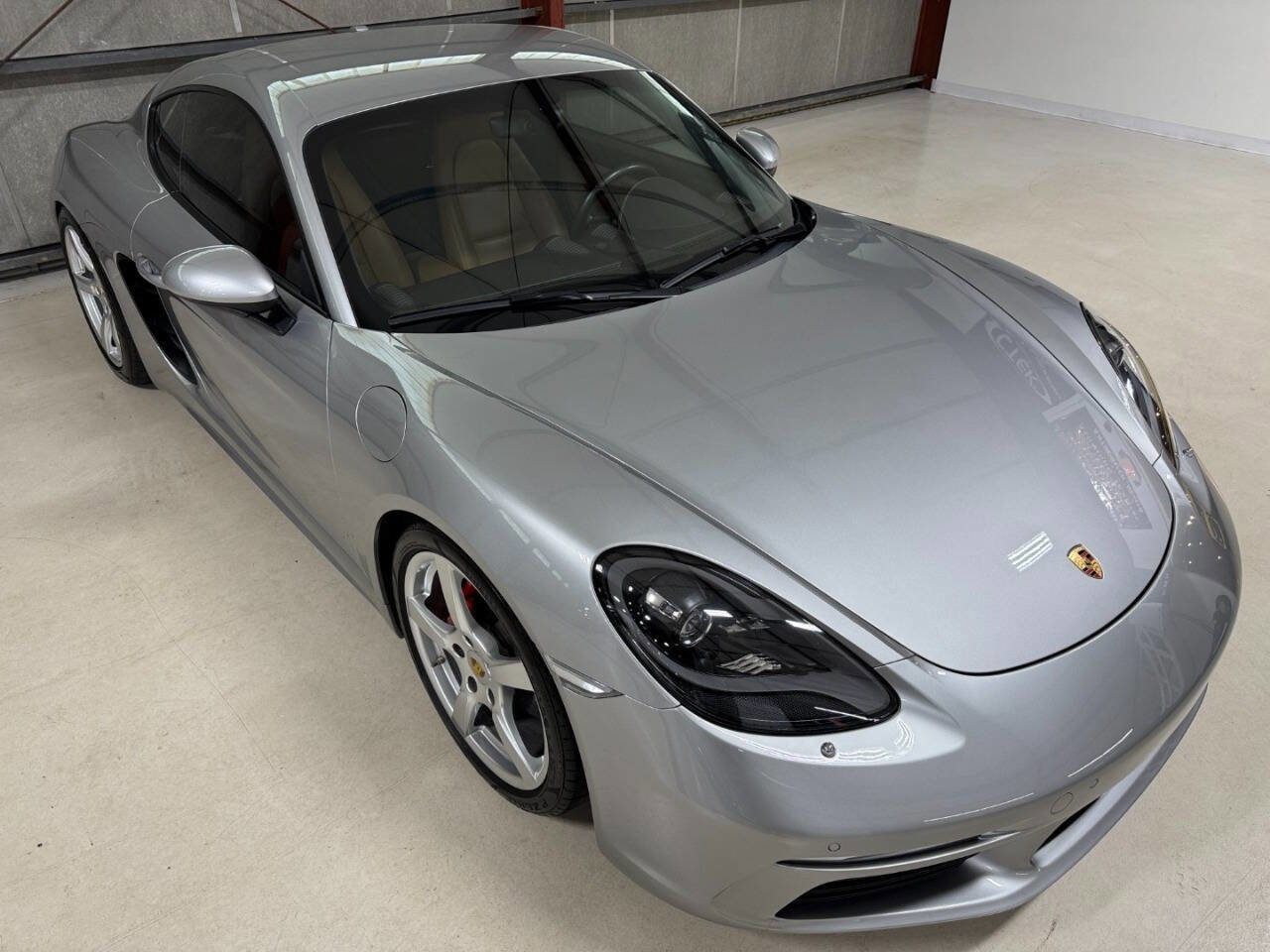 Used 2018 Porsche 718 Cayman w/ Sport Chrono Package image 36