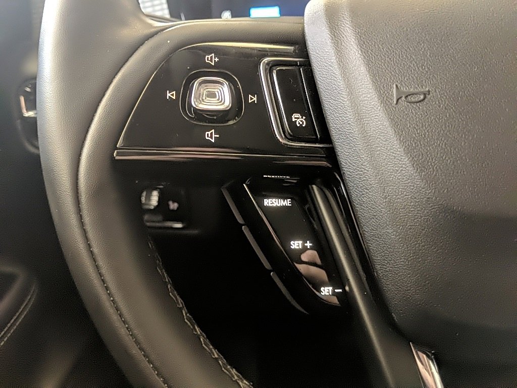 Used 2023 Lincoln Corsair FWD w/ Equipment Group 101A image 15