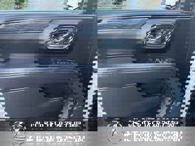 Used 2024 GMC Yukon SLT image 22