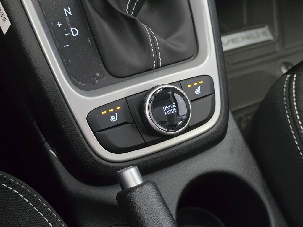 New 2026 Hyundai Venue SEL FWD image 30