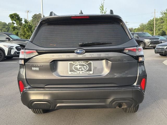 Used 2025 Subaru Forester AWD/4WD image 4