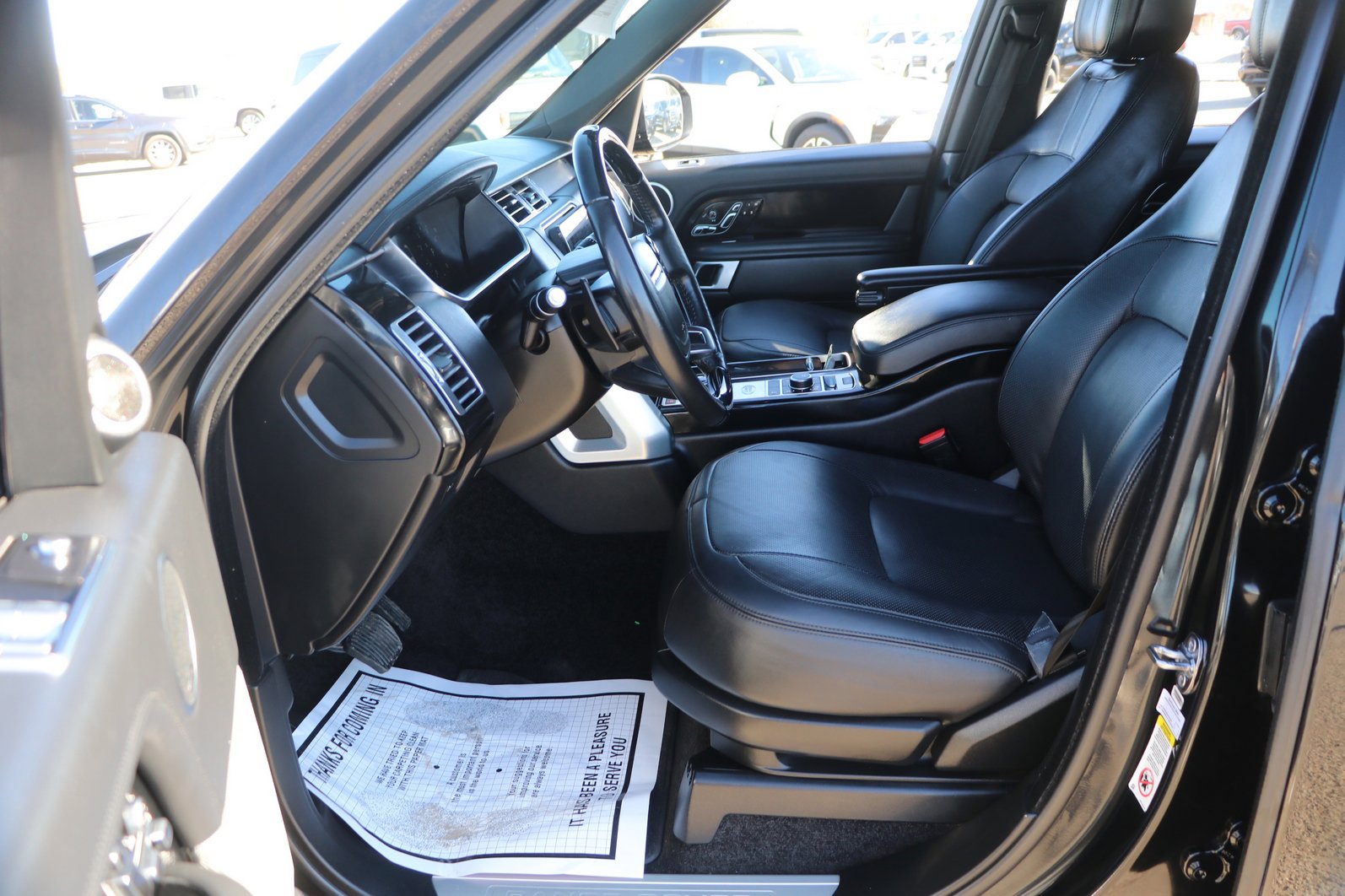 Used 2020 Land Rover Range Rover HSE image 13