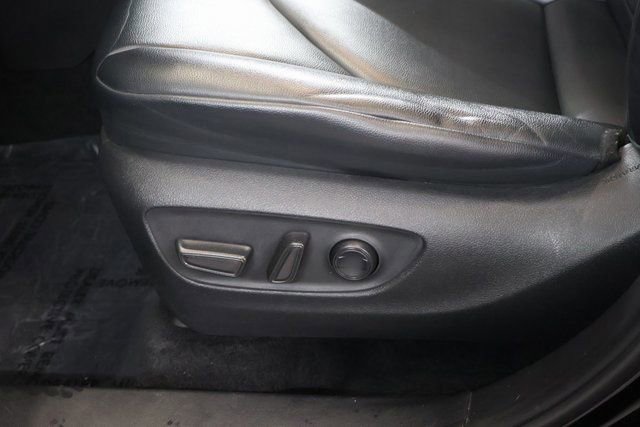 Used 2021 Toyota Highlander XLE AWD/4WD image 13