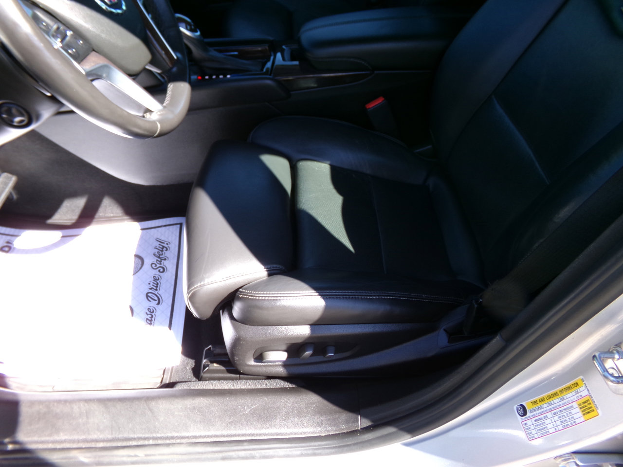 Used 2014 Cadillac XTS Luxury image 28