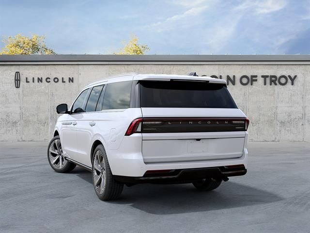 New 2027 Lincoln Navigator Black Label AWD/4WD image 8