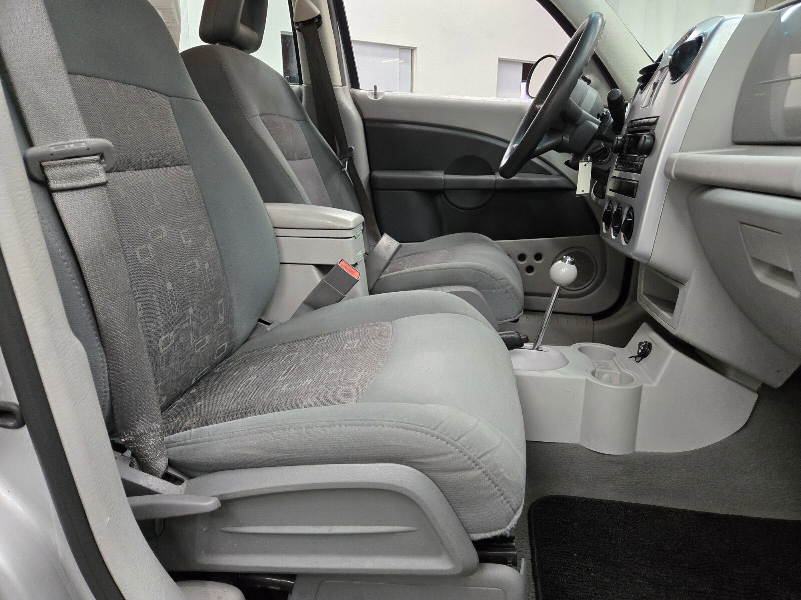 Used 2009 Chrysler PT Cruiser FWD image 12