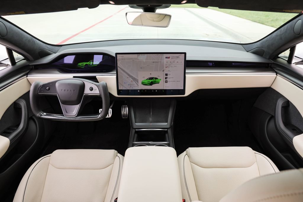 Used 2022 Tesla Model S Plaid image 30