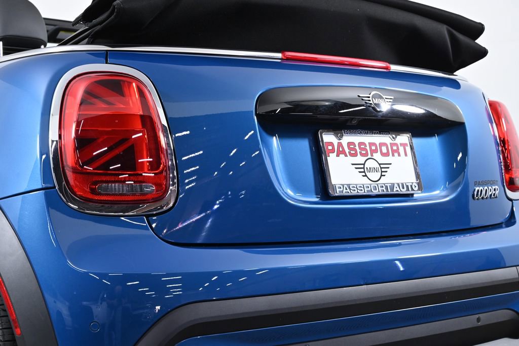 Certified 2024 MINI Cooper image 8