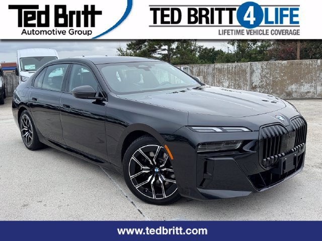 Used 2026 BMW 740i xDrive AWD/4WD image 1