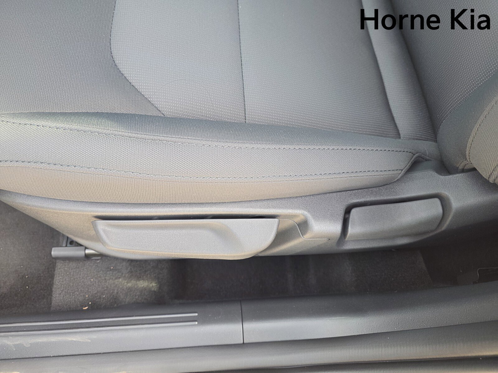 New 2026 Kia Niro LX image 13