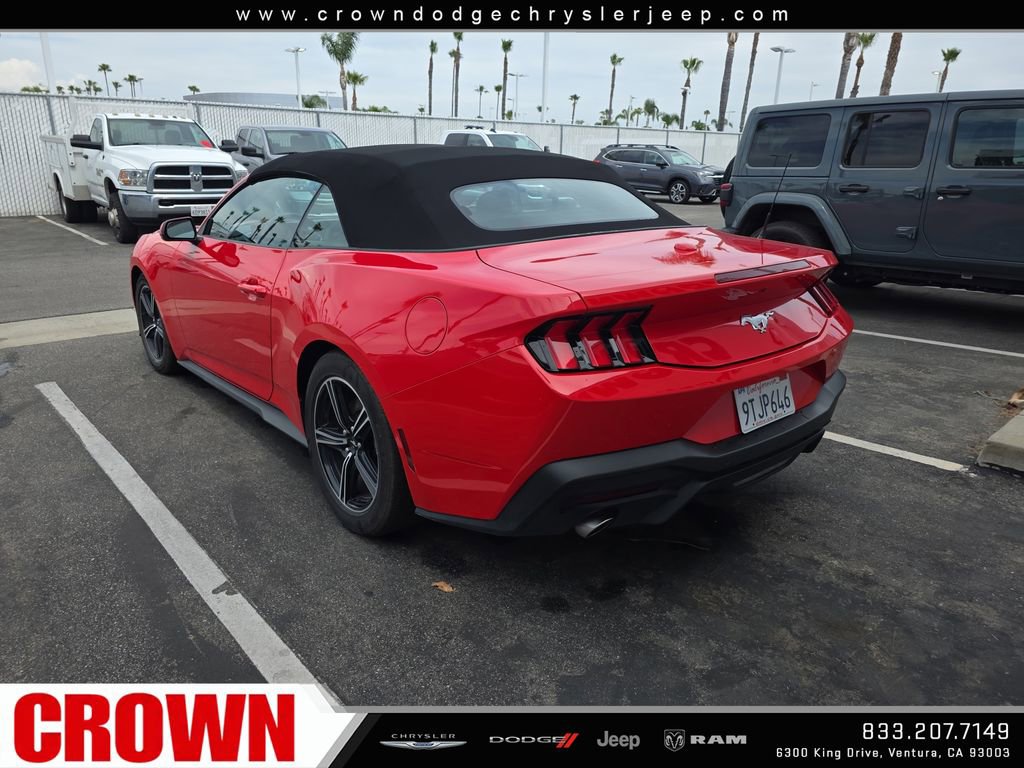 Used 2025 Ford Mustang Convertible image 5