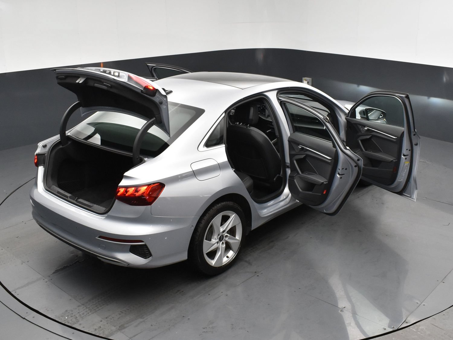 Used 2024 Audi A3 2.0T Premium FWD image 28