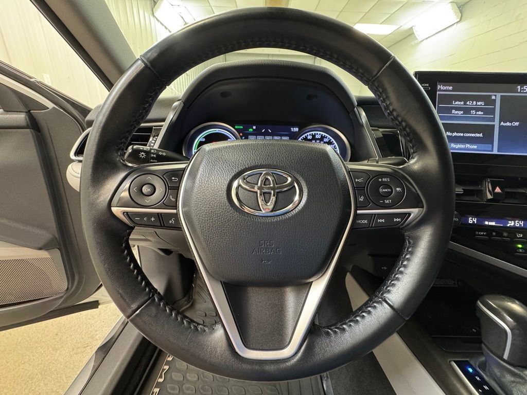 Used 2021 Toyota Camry XLE FWD image 30