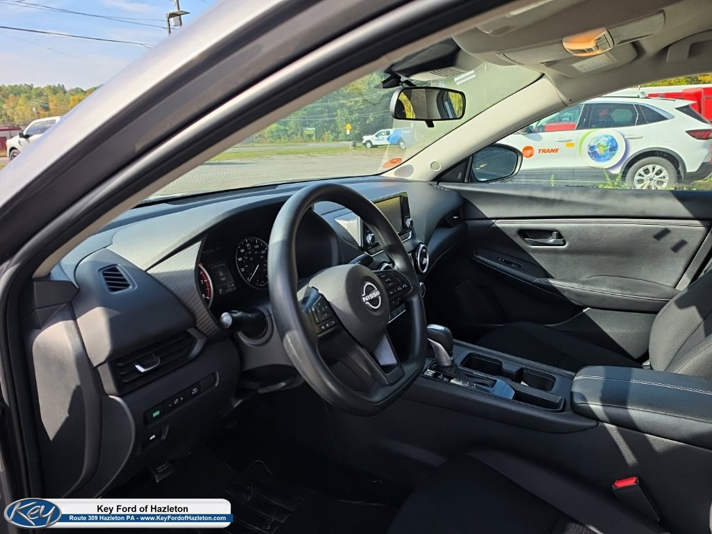 Used 2025 Nissan Sentra S FWD image 30