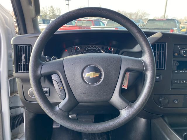 Used 2024 Chevrolet Express 2500 image 19