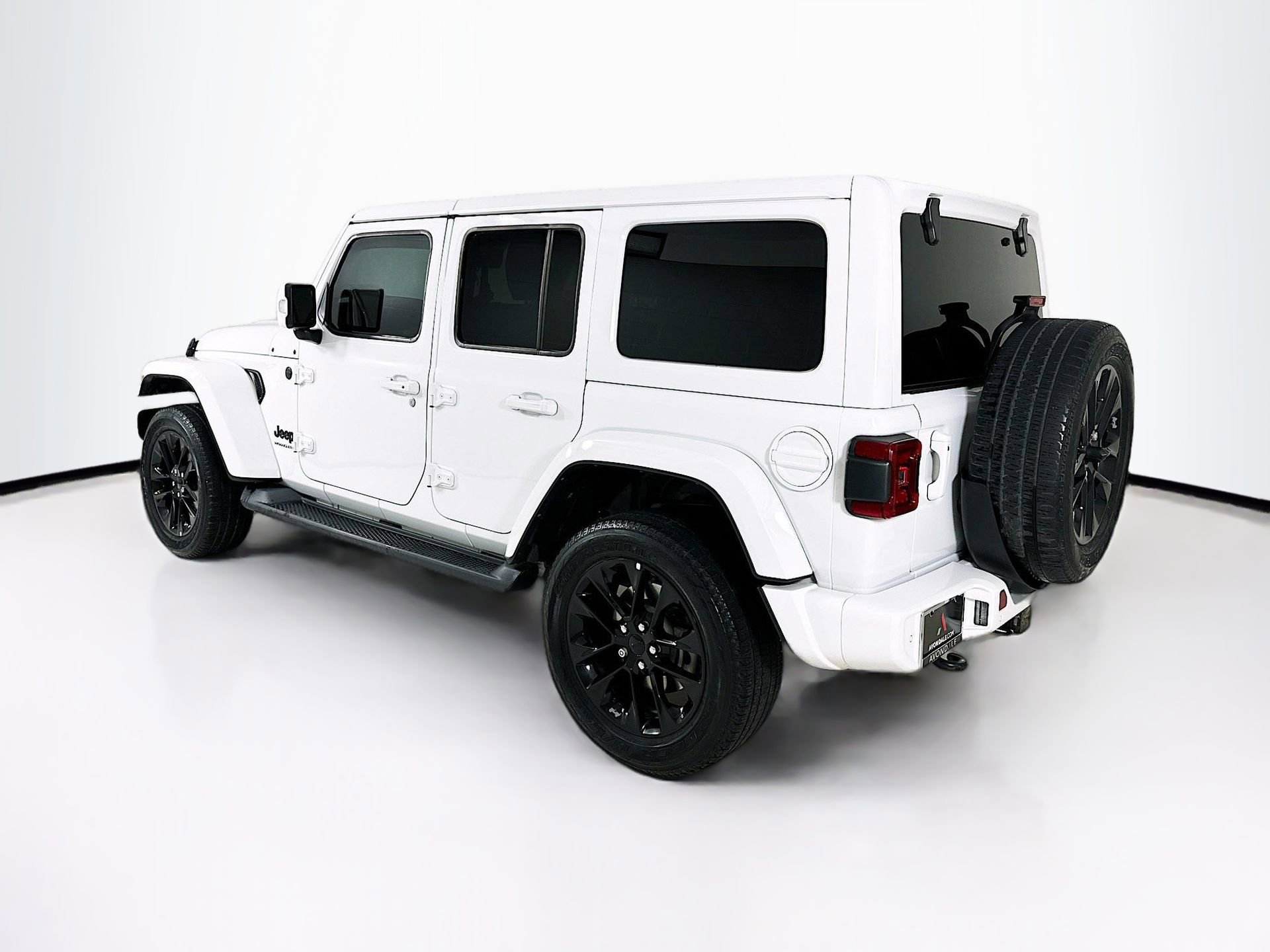 Used 2023 Jeep Wrangler Unlimited Sahara AWD/4WD image 6