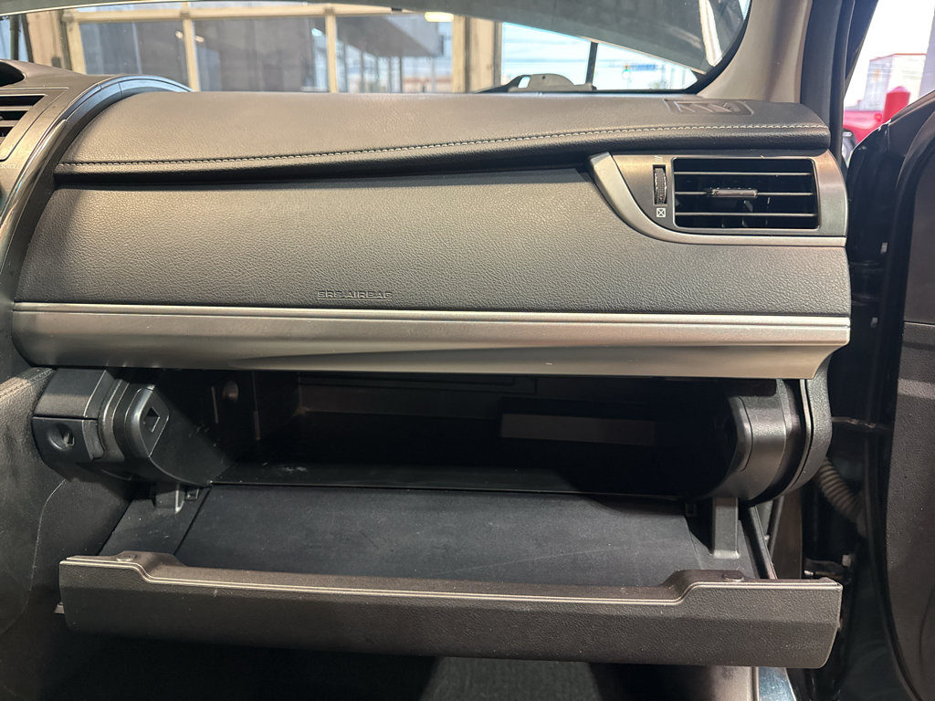 Used 2014 Toyota Camry SE FWD image 26