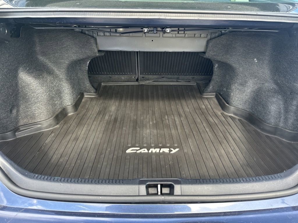 Used 2017 Toyota Camry LE image 24