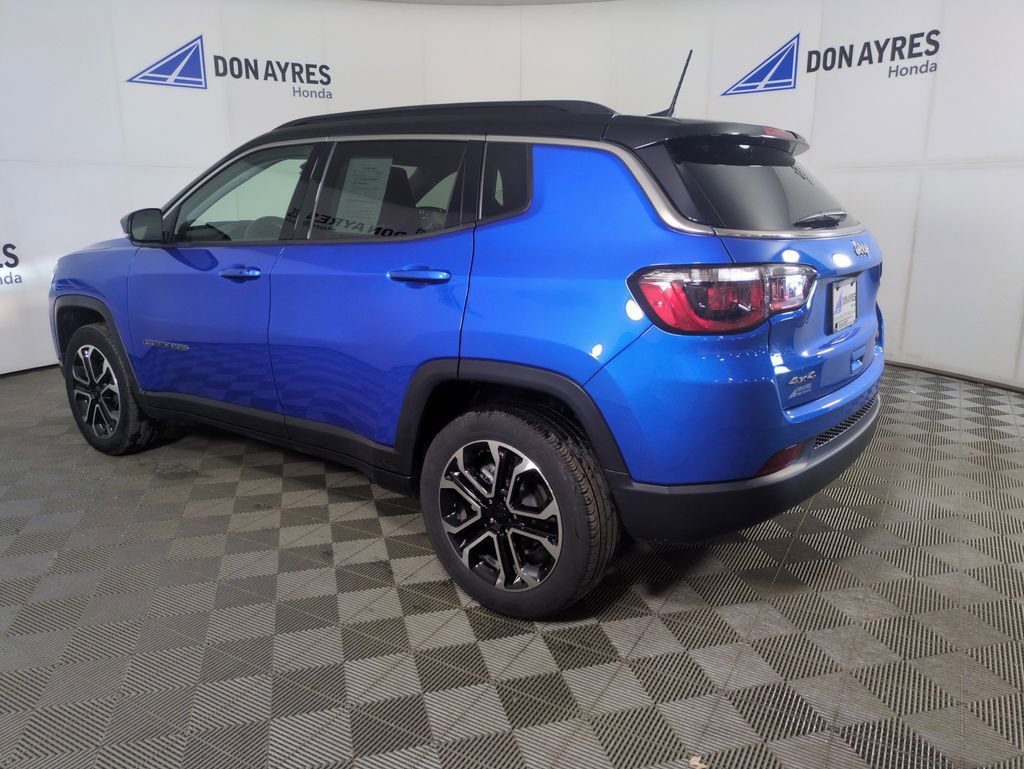 Used 2022 Jeep Compass Limited image 3