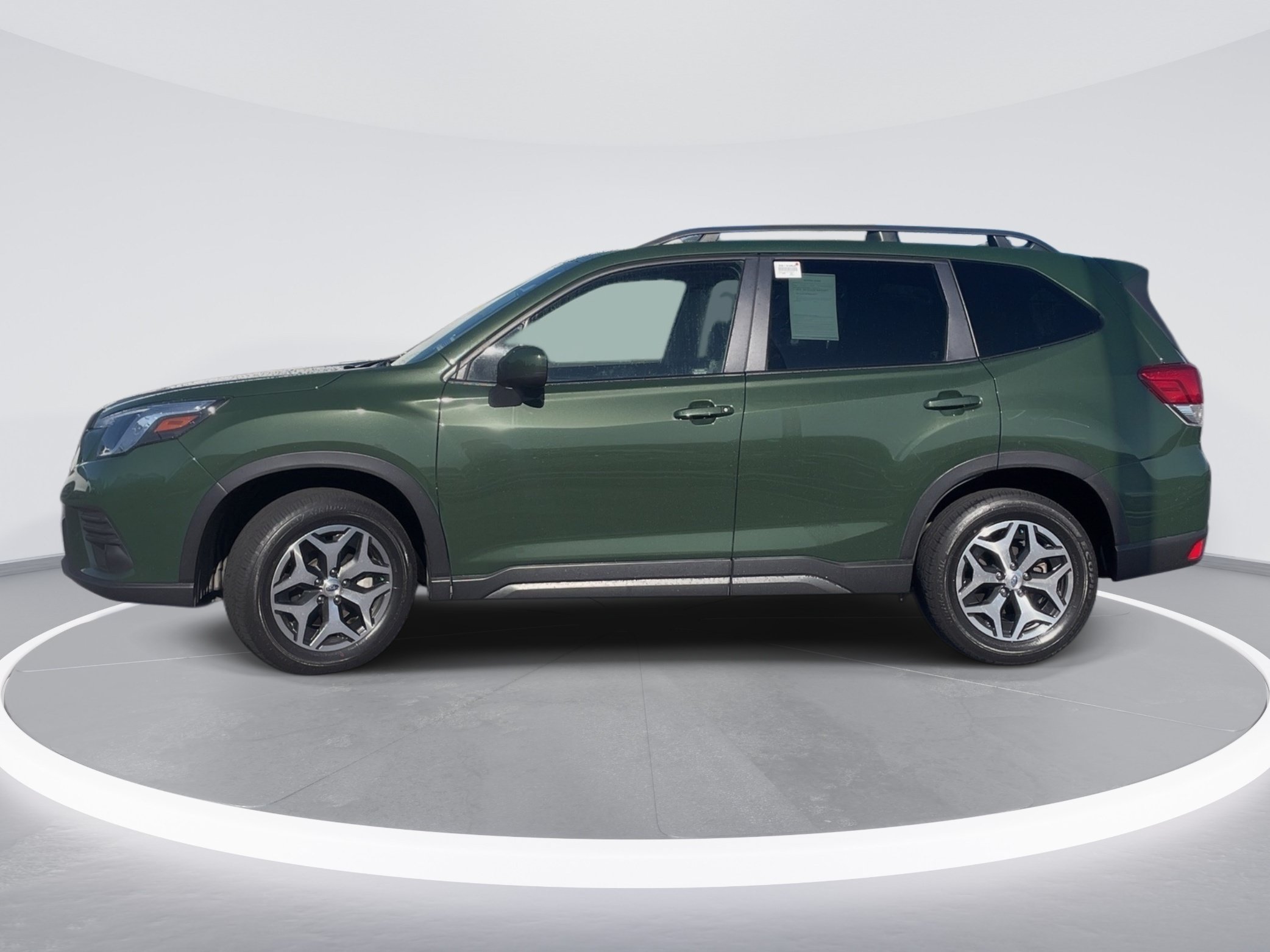 Used 2023 Subaru Forester Premium AWD/4WD image 4