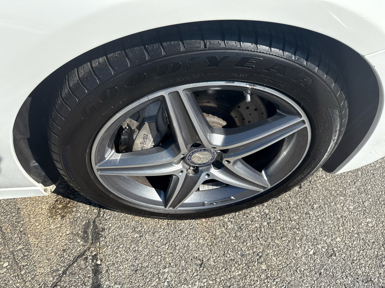 Used 2017 Mercedes-Benz E 300 4MATIC w/ Premium 3 Package image 34