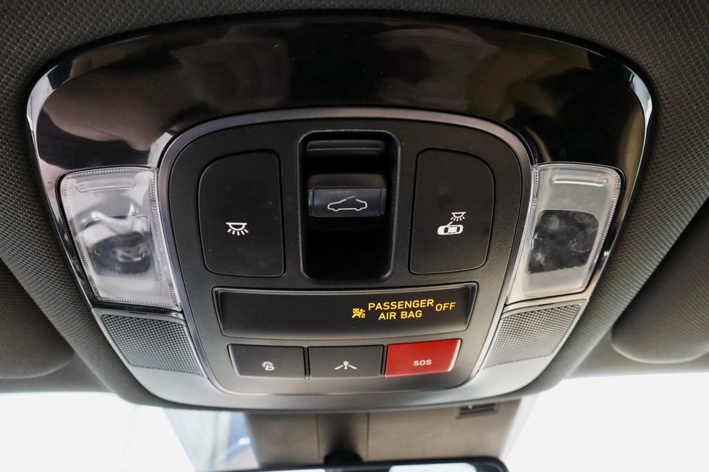 Used 2023 Hyundai Sonata Limited w/ Preferred Accessory Package FWD image 37