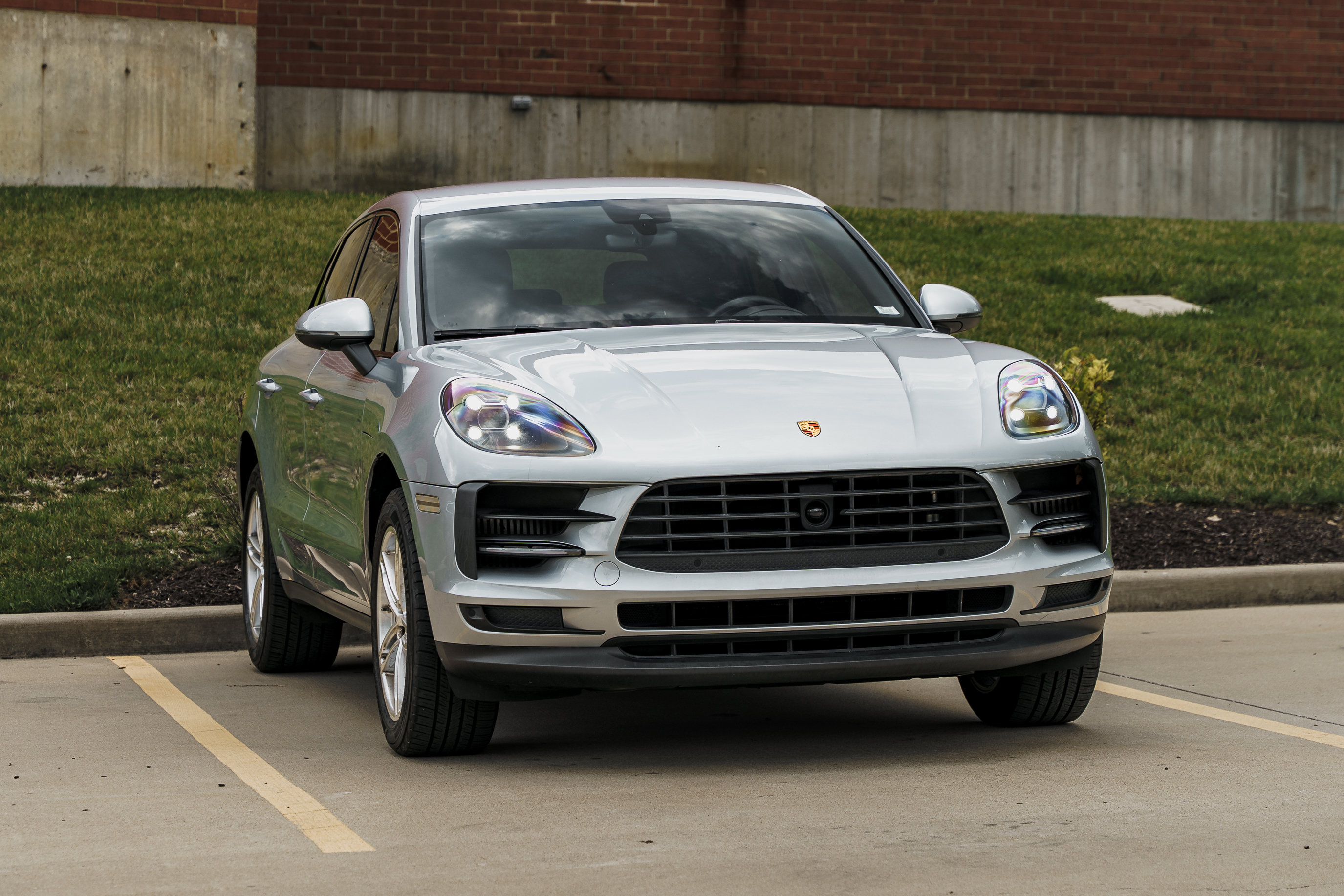 Used 2020 Porsche Macan S AWD/4WD image 2