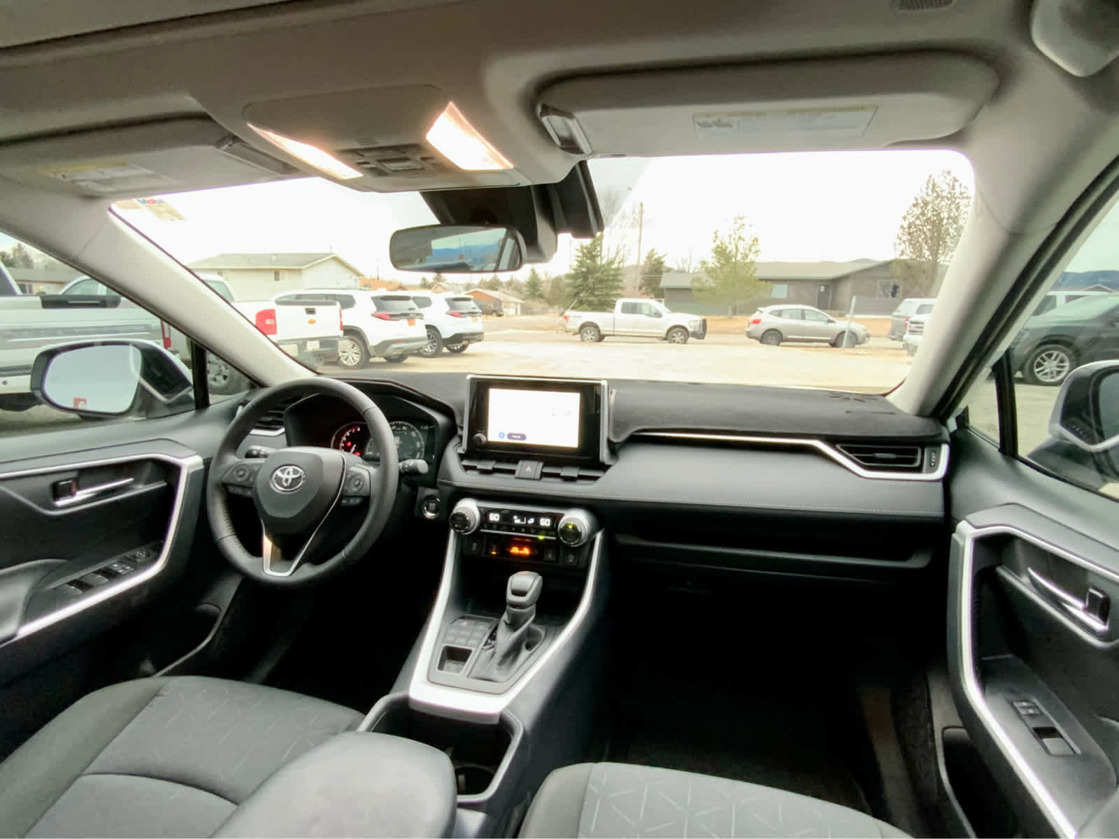 Used 2025 Toyota RAV4 XLE w/ Convenience Package image 33