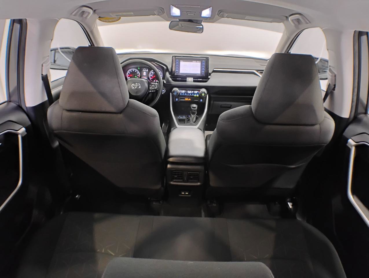 Used 2021 Toyota RAV4 XLE FWD image 62