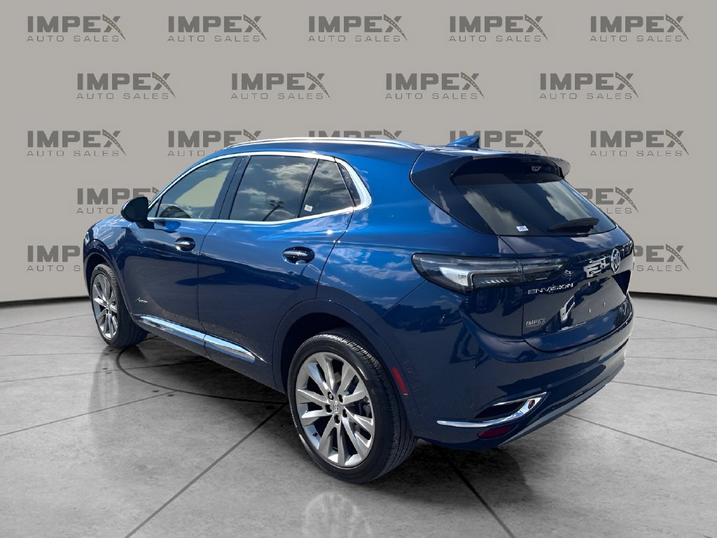 Used 2022 Buick Envision Avenir w/ Technology Package II FWD image 3