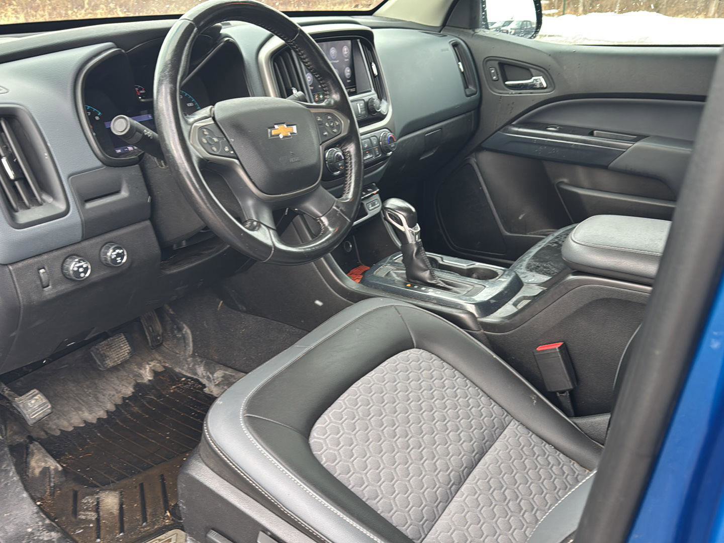 Used 2022 Chevrolet Colorado Z71 image 12