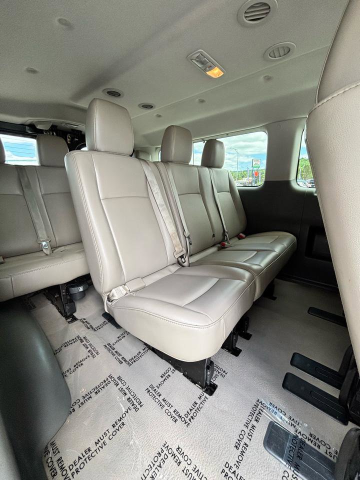 Used 2017 Nissan NV 3500 SL RWD image 25