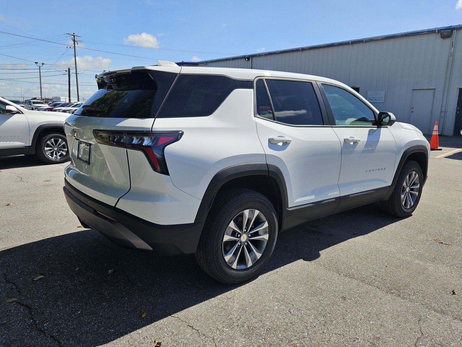 New 2026 Chevrolet Equinox LT w/ Convenience Package II image 9