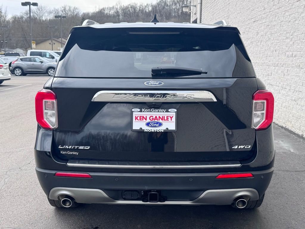 Certified 2022 Ford Explorer Limited w/ Equipment Group 301A image 10
