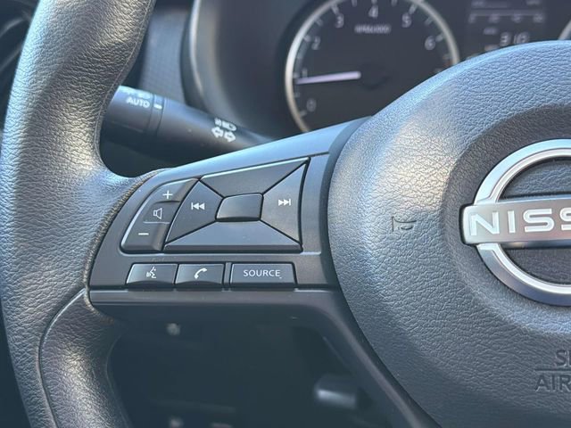 Used 2025 Nissan Kicks Play S image 11