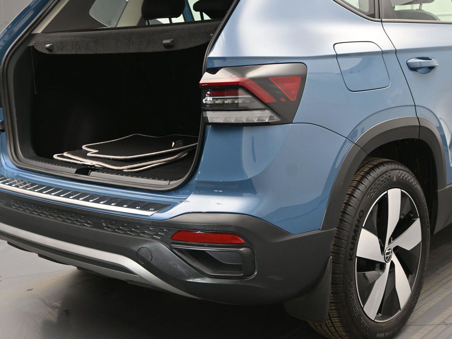 Certified 2025 Volkswagen Taos S w/ Taos Adventure Package AWD/4WD image 12