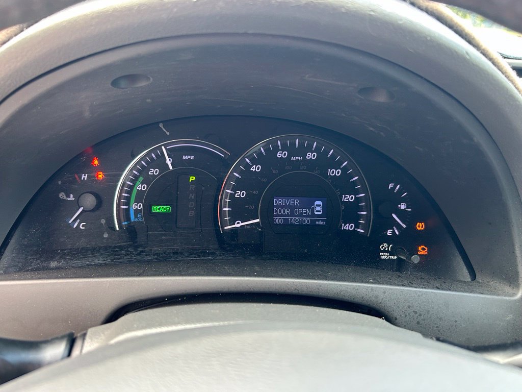 Used 2010 Toyota Camry Hybrid FWD image 17