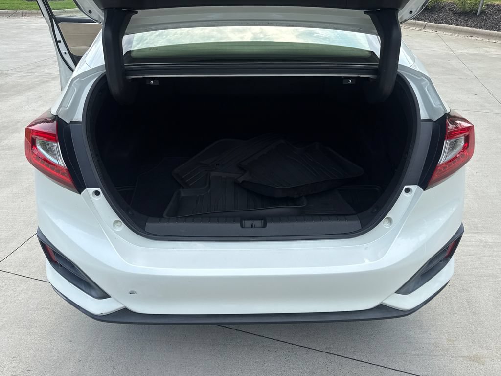 Certified 2018 Honda Clarity Touring image 33