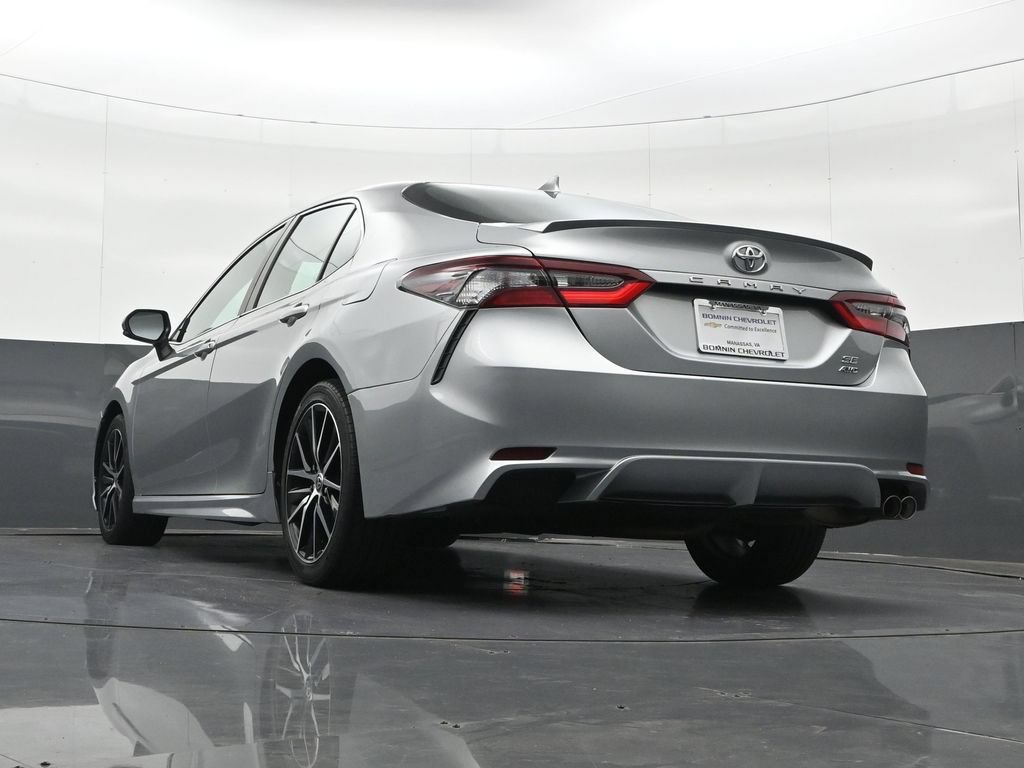 Used 2021 Toyota Camry SE w/ Cold Weather Package AWD/4WD image 33