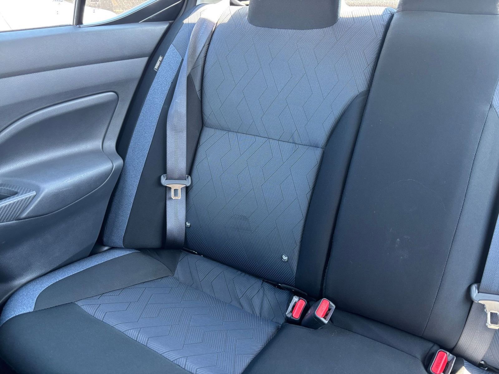 Used 2025 Nissan Versa SV image 37
