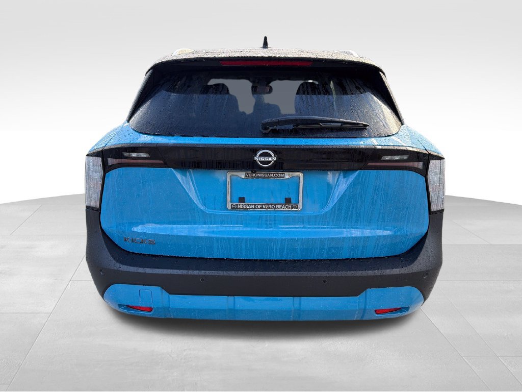 New 2027 Nissan Kicks SR FWD image 7