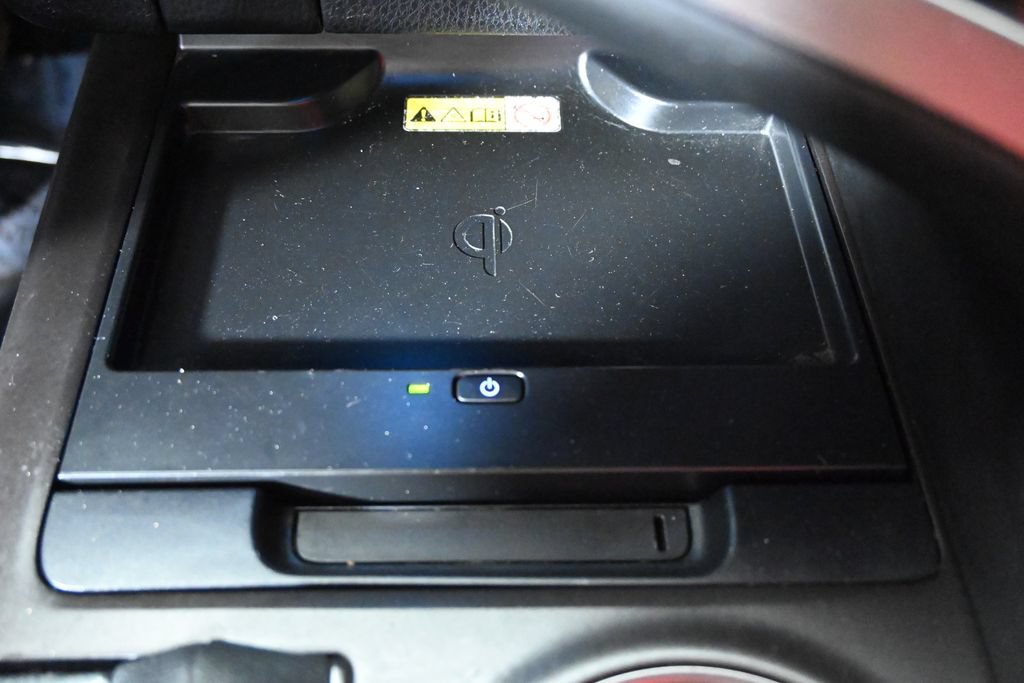 Used 2022 Toyota Camry XSE FWD image 31