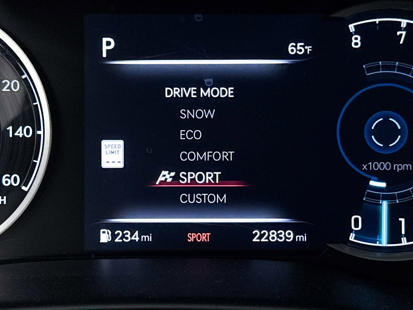 Used 2024 Genesis GV80 3.5T image 11