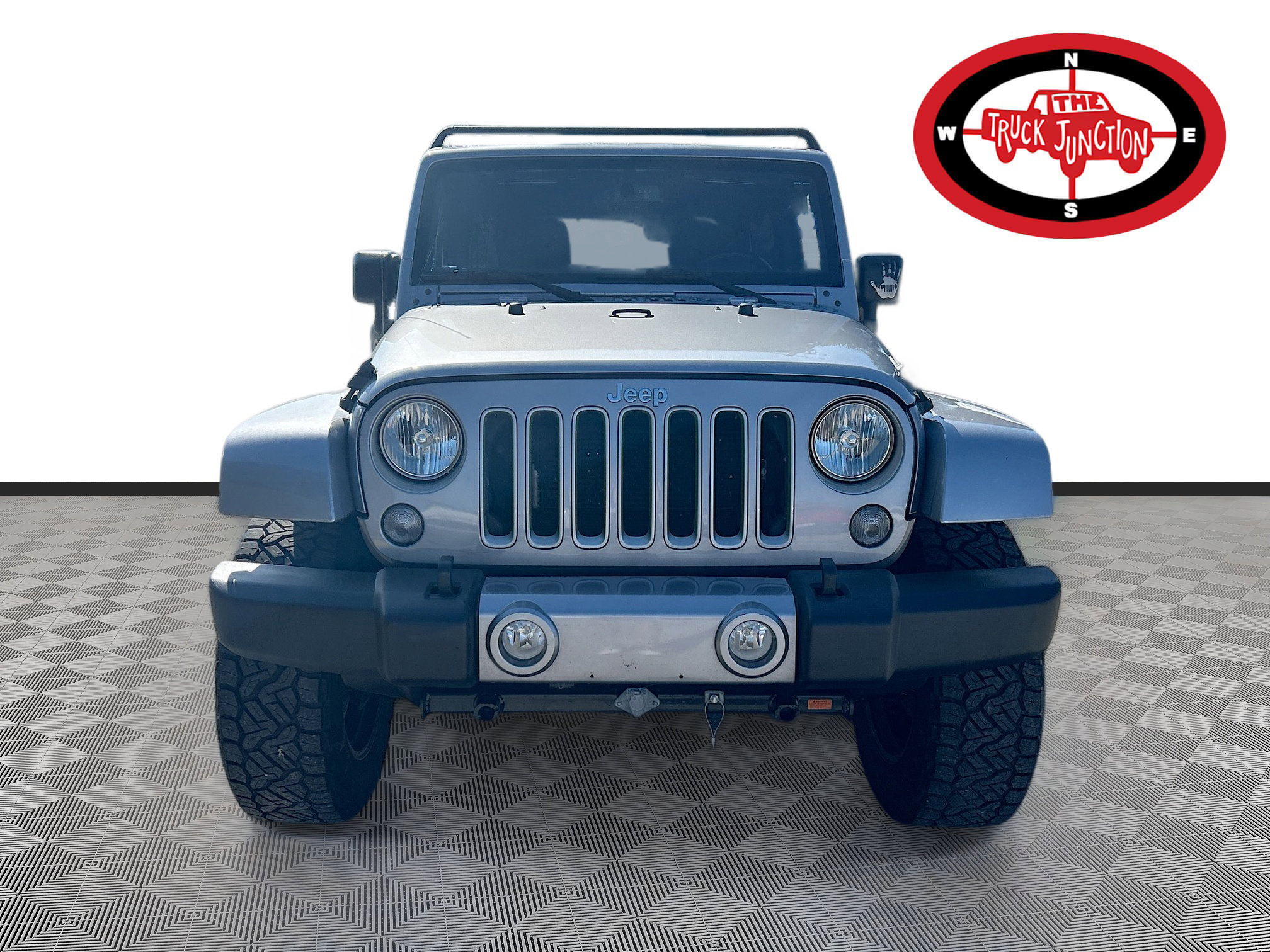 Used 2018 Jeep Wrangler Unlimited Sahara image 2