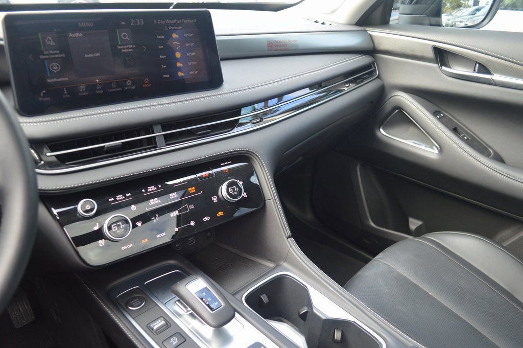 Certified 2025 INFINITI QX60 Luxe w/ Vision Package image 20