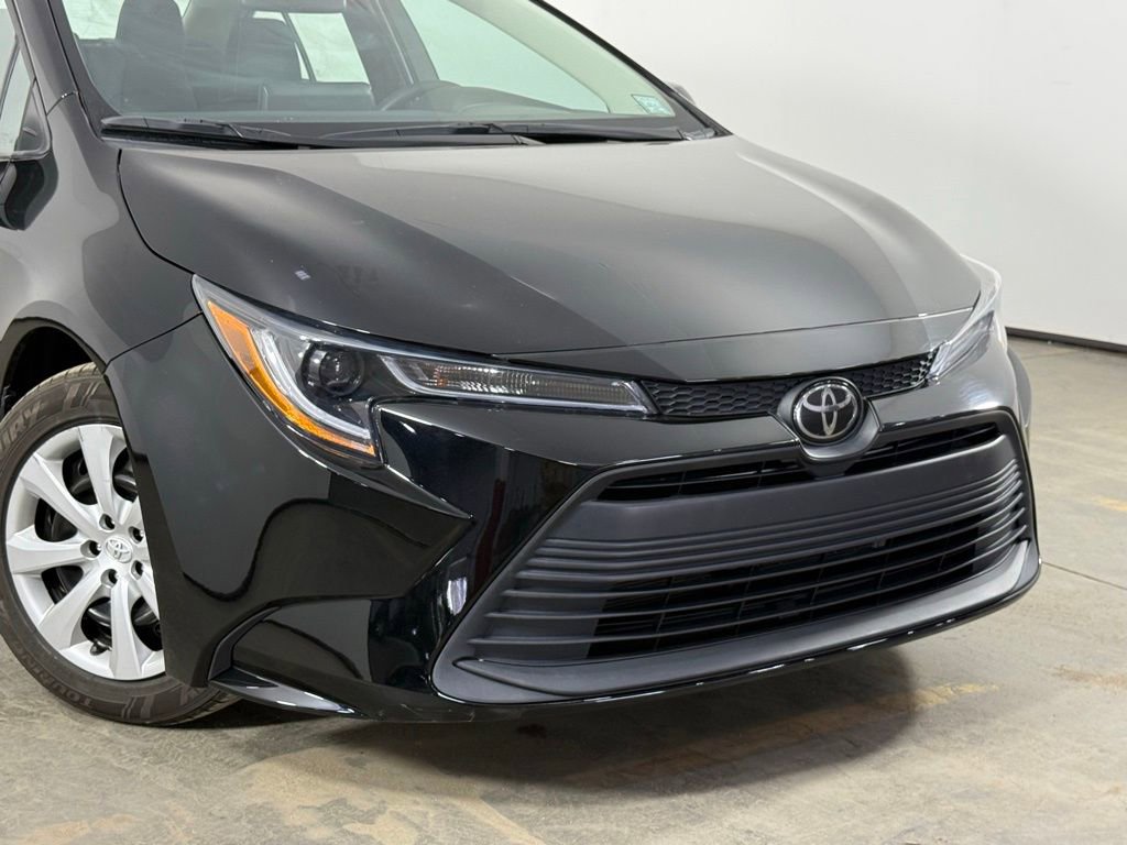 Used 2024 Toyota Corolla LE FWD image 46