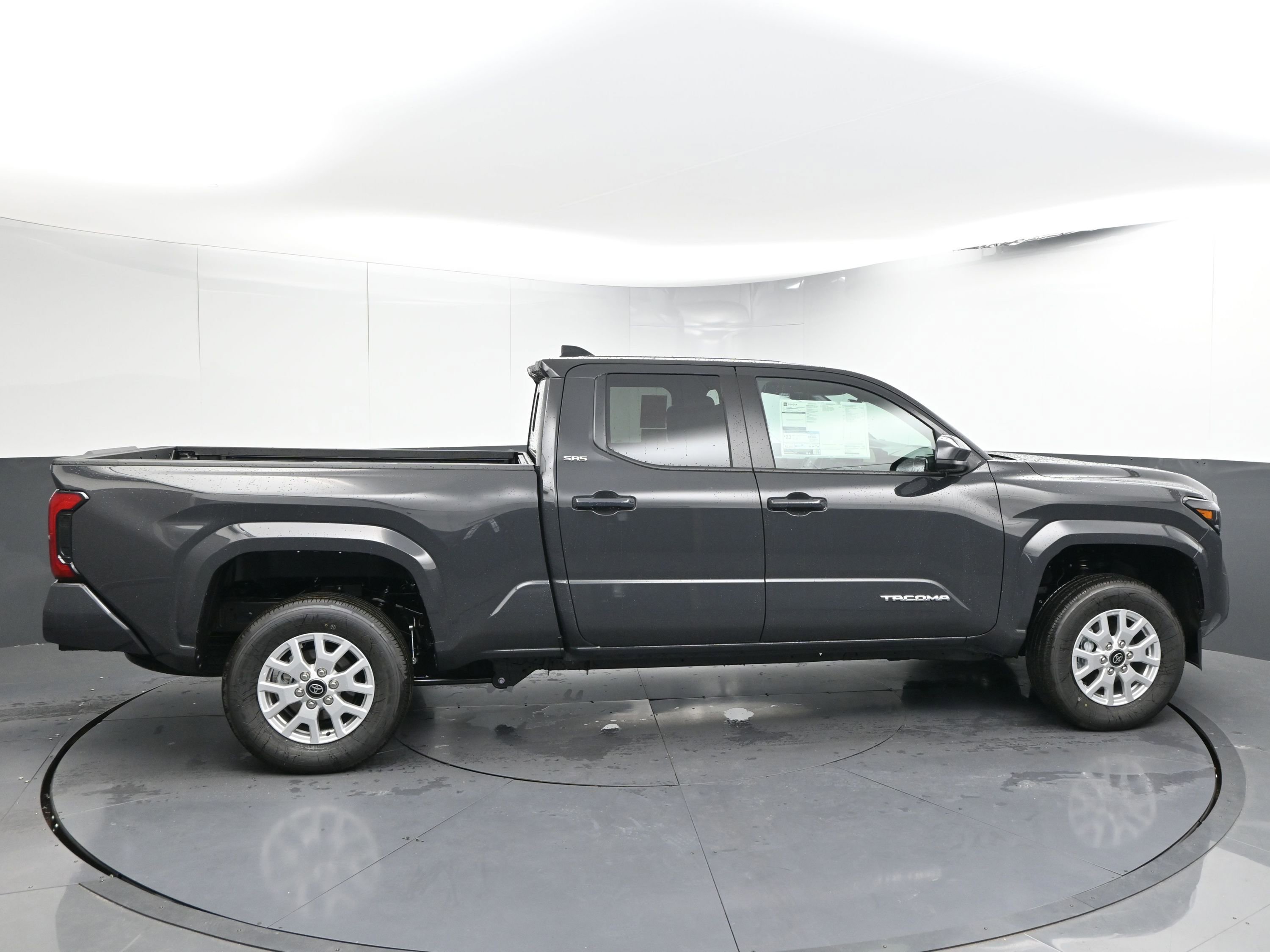 Used 2024 Toyota Tacoma SR5 image 9