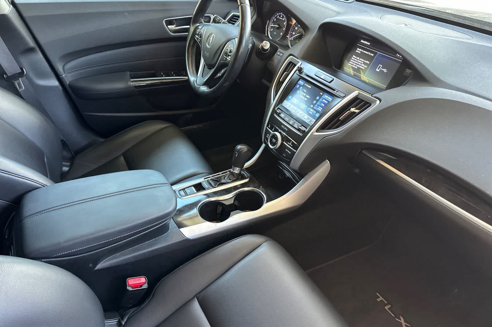 Used 2019 Acura TLX FWD image 17