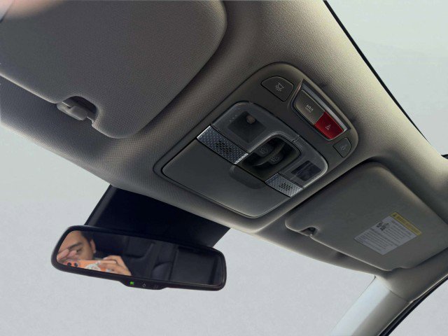 Used 2023 Kia Telluride EX image 32