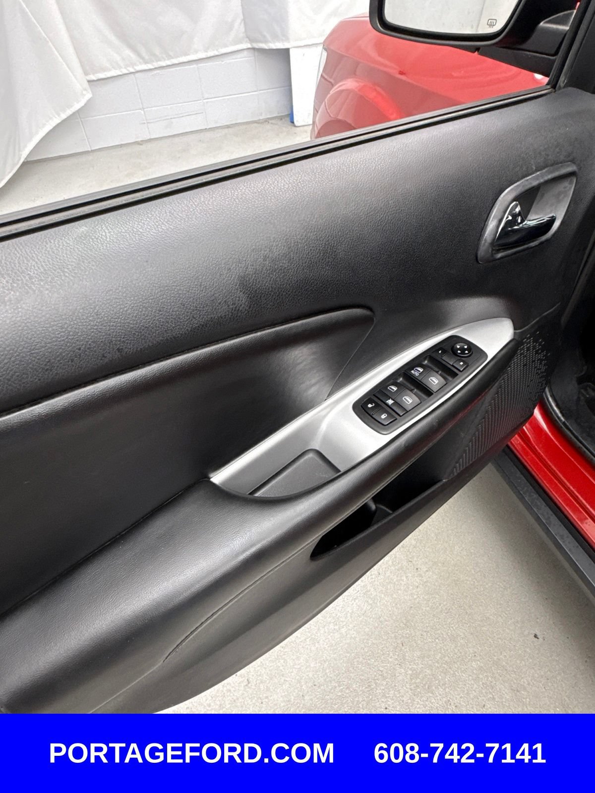 Used 2019 Dodge Journey SE FWD image 14